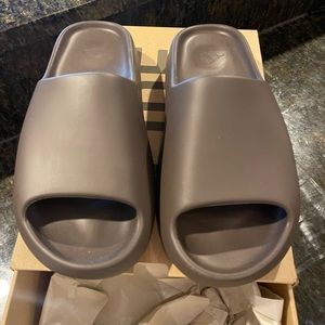 Adidas Yeezy Slides